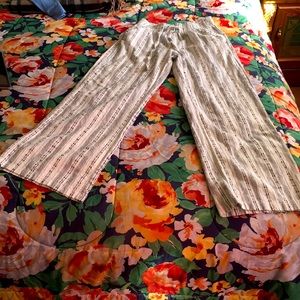 Sienna sky Casual Pants